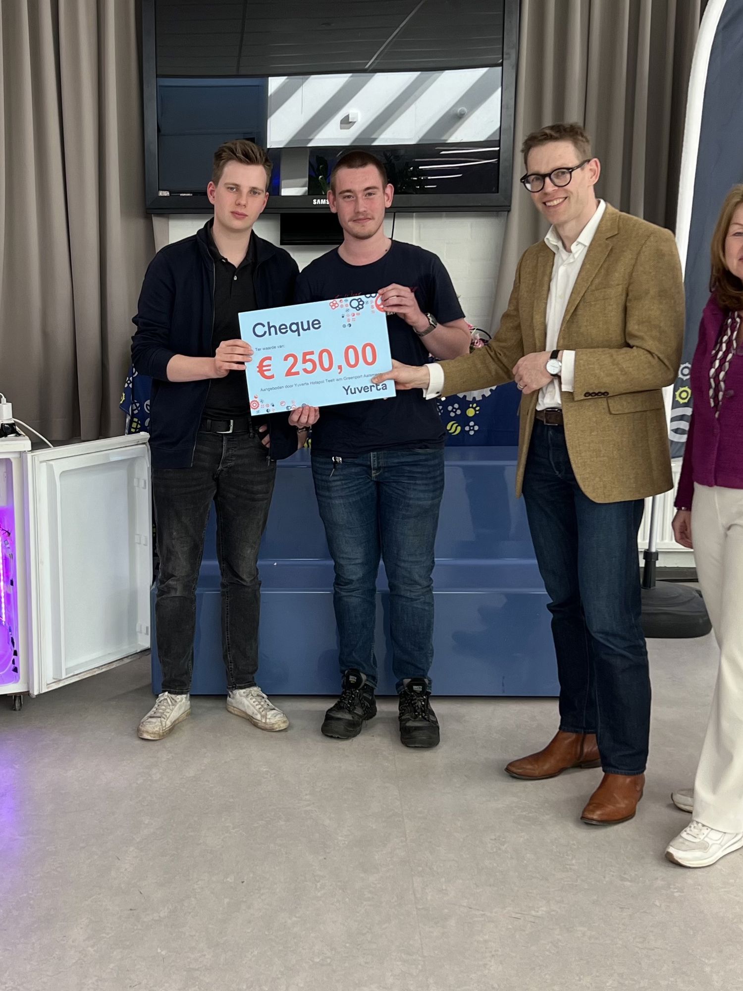 Mbo-studenten op het podium tijdens Skills The Finals 2025