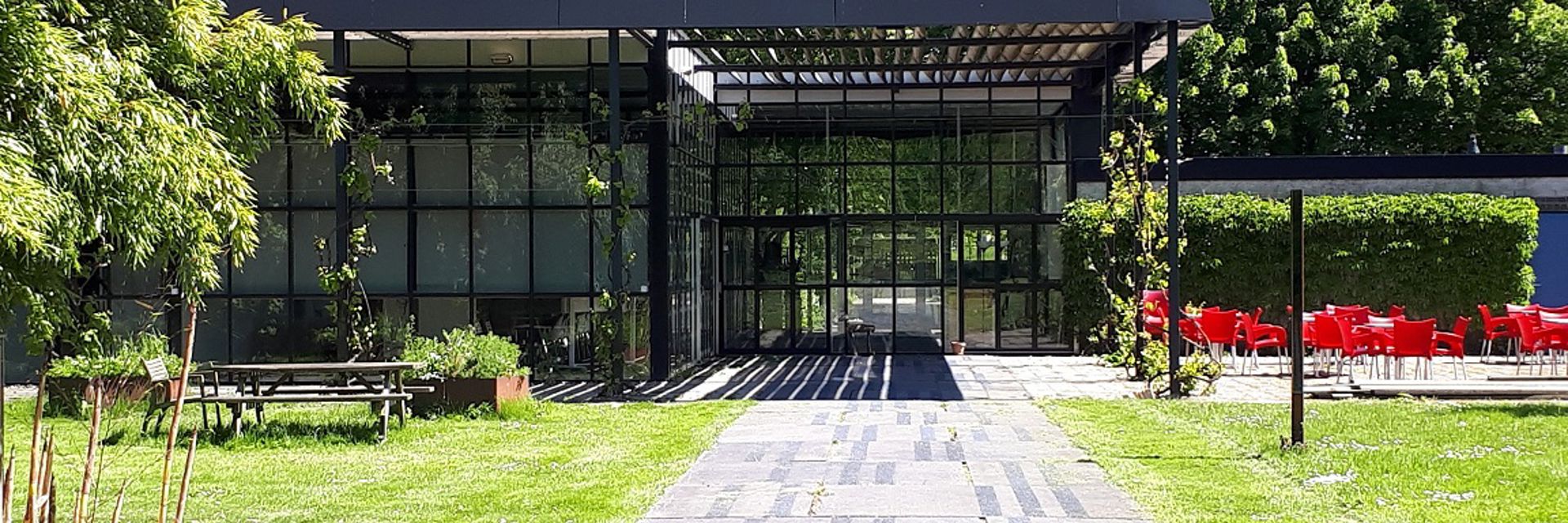 Groene Hotspot Houten vanaf buiten