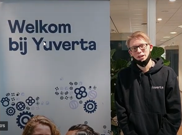 Mbo-studenten op het podium tijdens Skills The Finals 2025