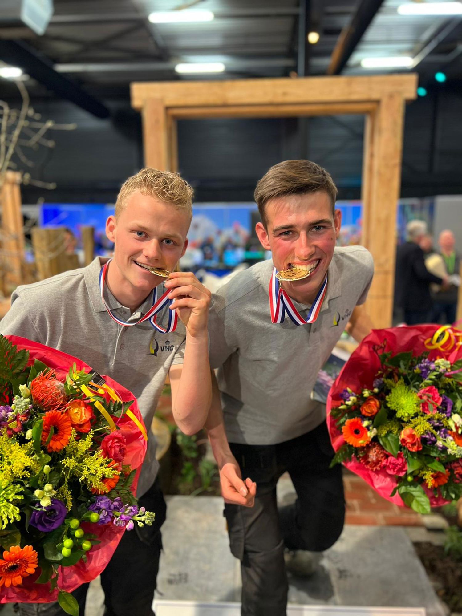 Mbo-studenten op het podium tijdens Skills The Finals 2025