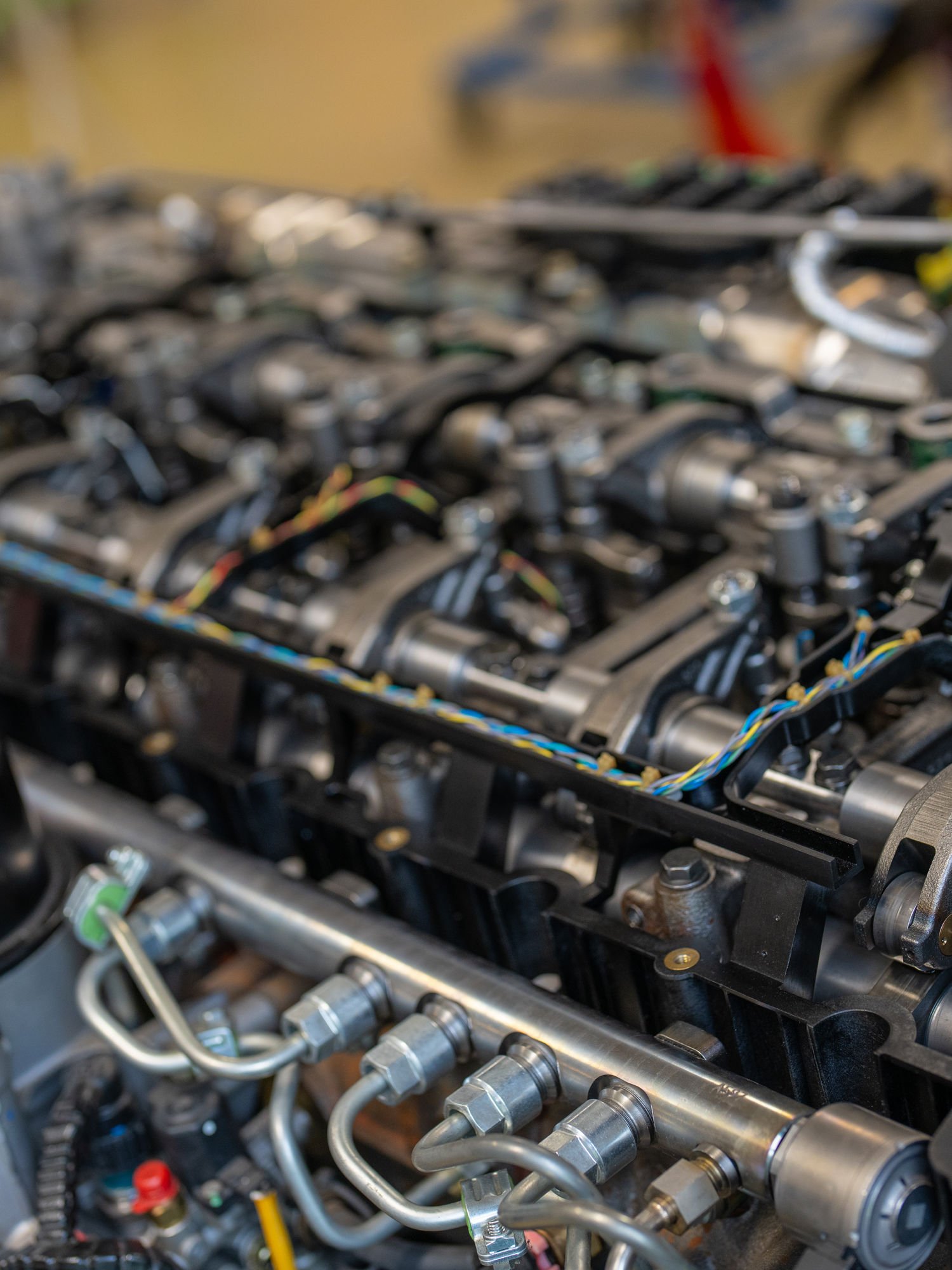 Mbo-studenten op het podium tijdens Skills The Finals 2025